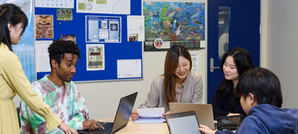 アップ インターナショナル カレッジ (アップ エデュケーション) UP International College (Up Education)