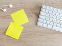 Jot down は、「早く」「簡潔」に書く　